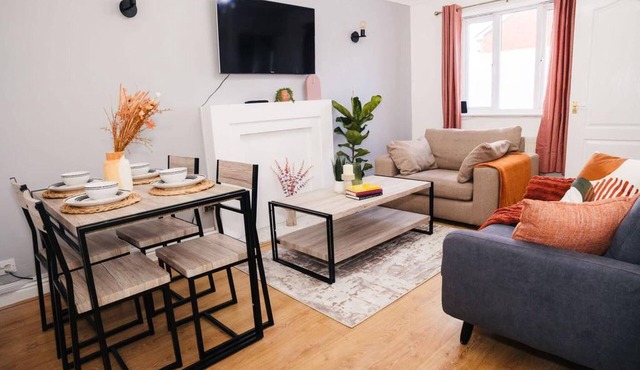 Lovely 2Bedroom Home in Haydock with Free Parking