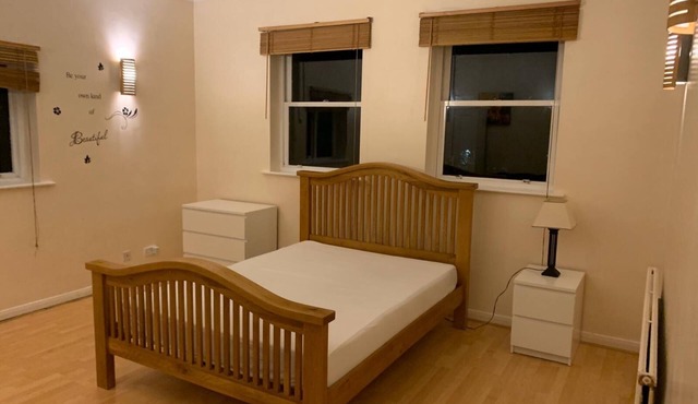 Lovely 3-Bed Apartment in London