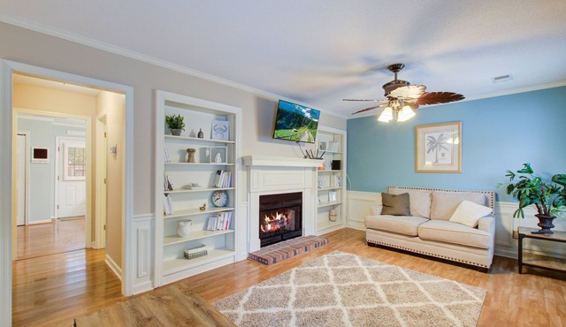 Lovely 3 bed condo close to Historic Summerville-Dog Friendly!