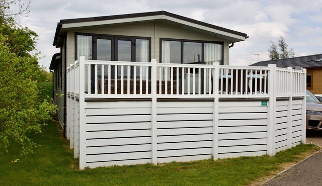 Lovely 3-Bed Cottage in Ely