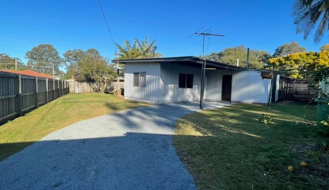 Lovely 3 Bedder Condo with Trailer parking space in Kallangur