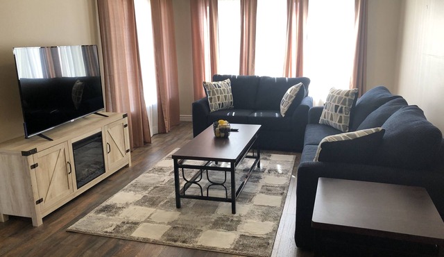 Lovely 3 bedroom house with Ping Pong Table and Patio