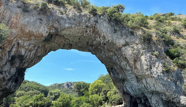 Lovely 3-bedroom apartment for 1 to 6 people 500 m from the river and 1 km from Vallon pont d'arc