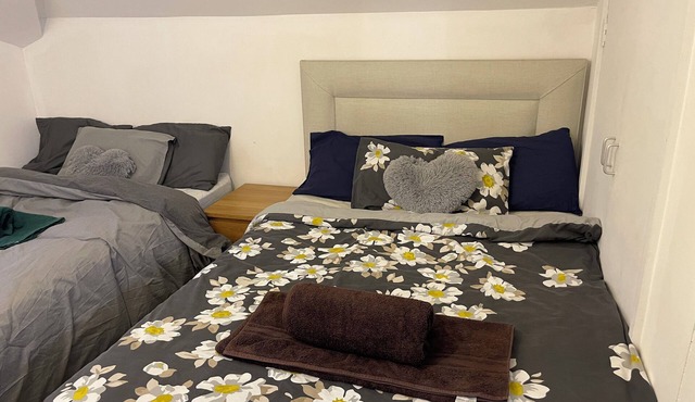 Lovely 3 Bedroom Apartment 15mins to Central London