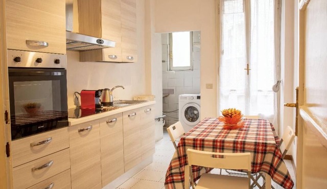 Lovely 3-bedroom apartment in the center of Milan! For 8 guests, new!