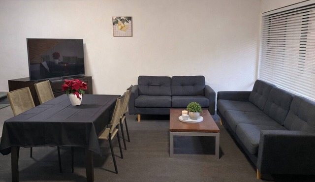 Lovely 3-bedroom house in serene Wollstonecraft neighborhood