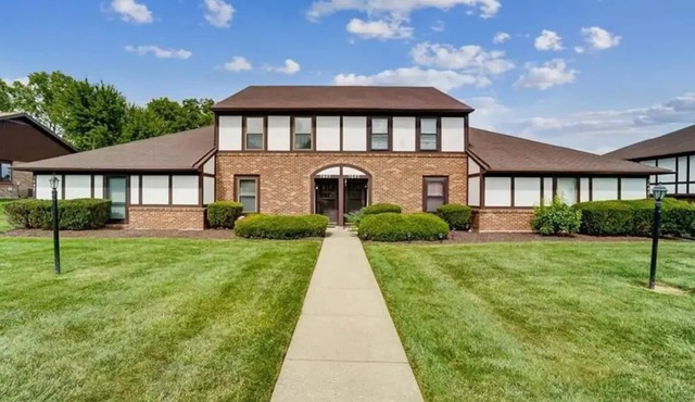 Lovely 3 Bedroom Condo in Centerville!