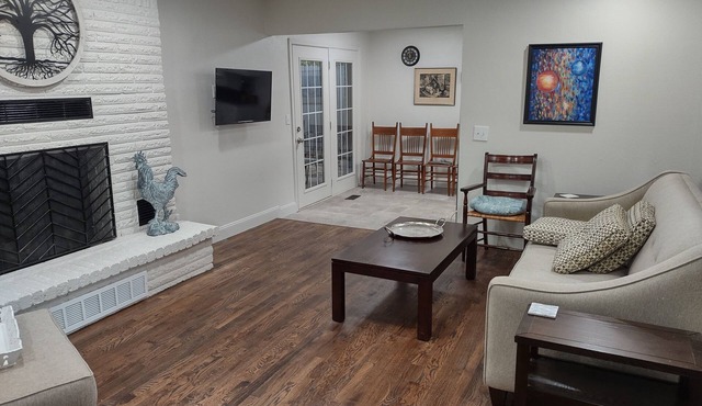 Lovely 3 bedroom home near HardRock Casino Resort.