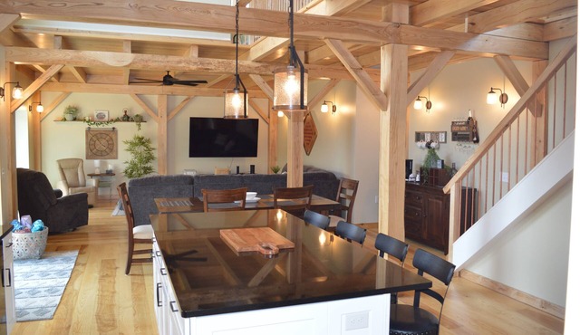 Lovely 3 bedroom home Brockport retreat. 4 miles from the Village of Brockport.