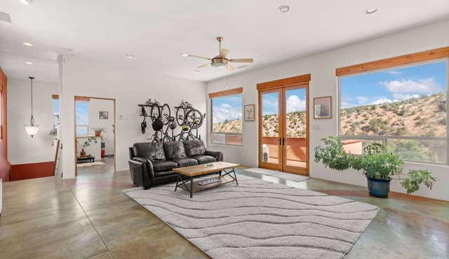 Lovely 3-bedroom house in Santa Fe