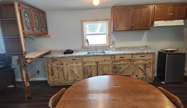 Lovely 3-bedroom mobile home in peaceful Hubbard Lake retreat