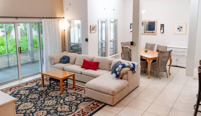 Lovely 3 bedroom 3 bath beach home on cul-de-sac