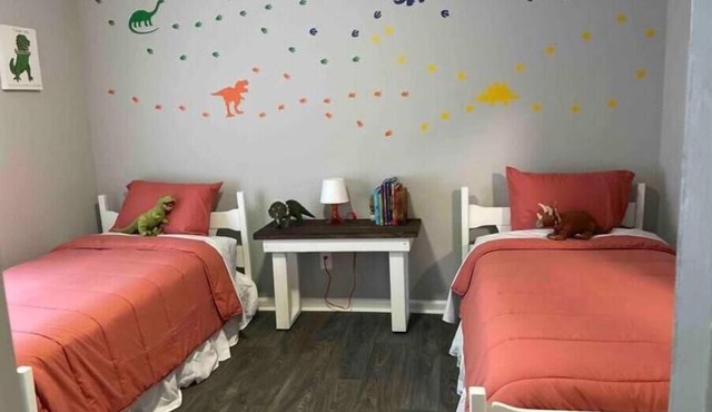 Lovely 3 bedroom home close to Stone Mountain