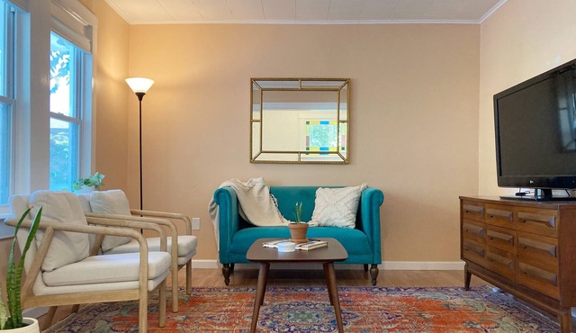 Lovely 3 bedroom with yard