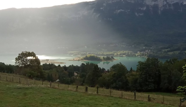 Lovely 3 bedrooms apartment AKANISHTA with terrace