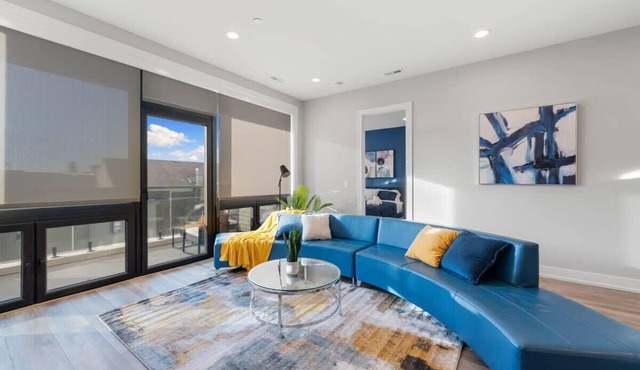 Lovely 3bed/3bath Brand New Apt w/4 beds & Balcony