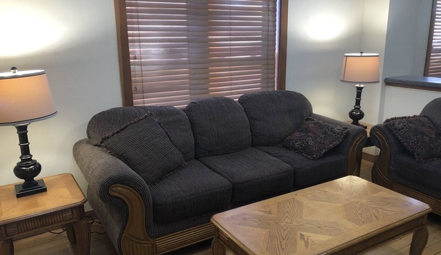 Lovely 3BR Close to Downtown