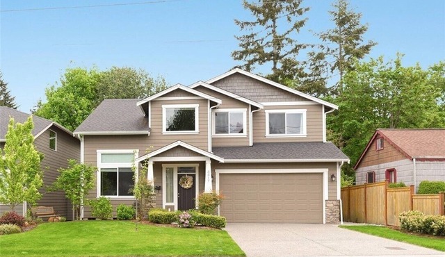 Lovely 4-bedroom house in Everett perfect for your getaway