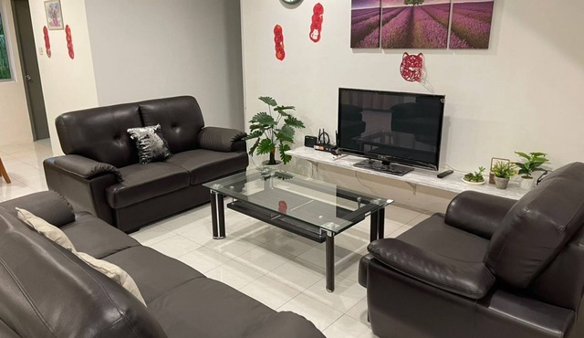 Lovely 4-rooms apartment in the heart of Kuching