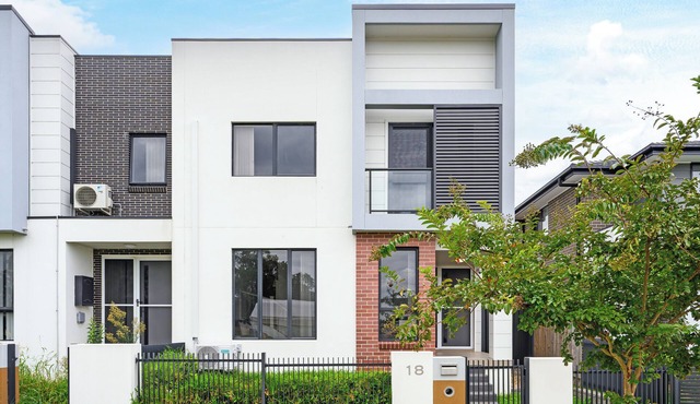 Lovely 4BR Austral Retreat Close to Station For 10 Guests