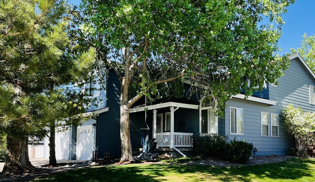 Lovely 5-Bed, 3.5-Bath Getaway: Sleeps 11, Near Hiking, Biking, Park, S. Denver