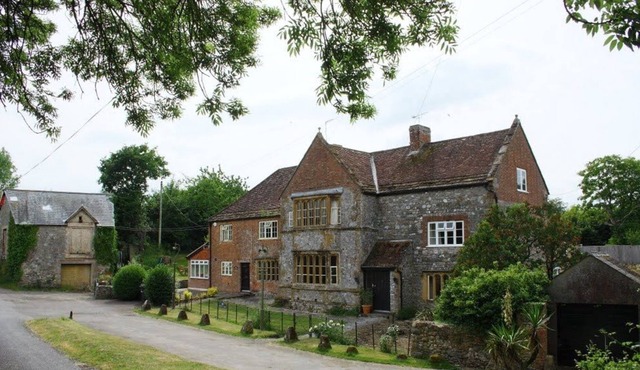 Lovely 5-Bed House near Ilminster and for Families