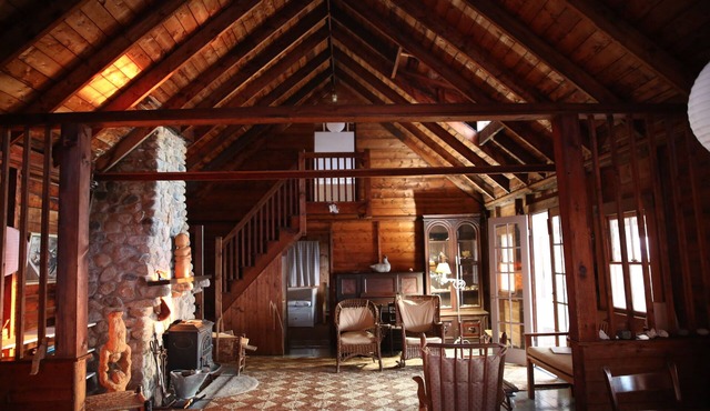 Lovely 5-bedroom cottage in Gloucester