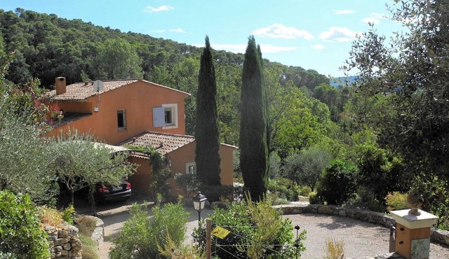 Lovely 5* Provençal villa with heated pool and full air conditioning