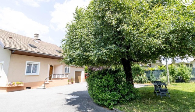 LOVELY - ALBERTVILLE