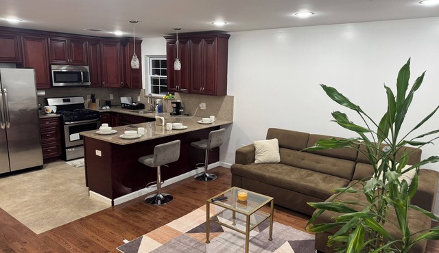 Lovely and cozy 2 rooms apartment in Guttenberg New Jersey