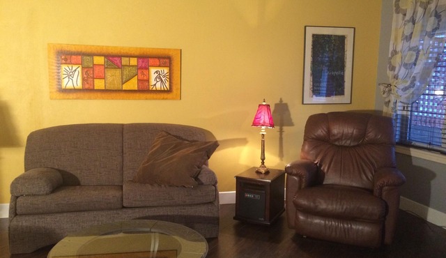 Lovely and cozy house in downtown Shediac, water view of the Shediac Ba