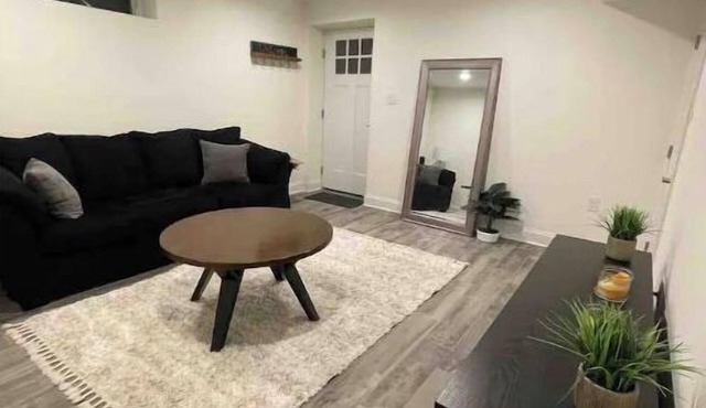Lovely and modern one bedroom unit