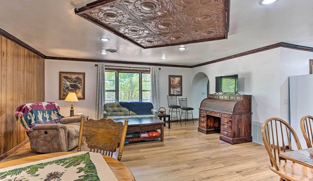Lovely 'Anna Fink House' w/Patio & Fire Pit