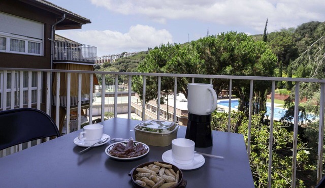 Lovely apartment for 5 guests with pool, WIFI, TV and balcony