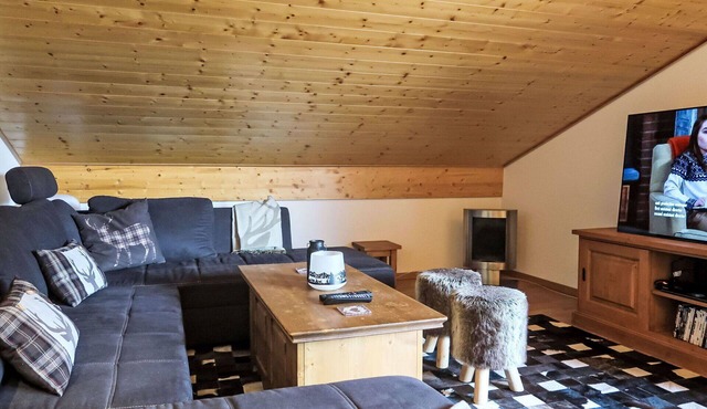 Lovely apartment for 6 people with WIFI, TV, balcony and panoramic view