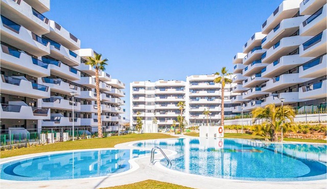 Lovely Apartment In Los Arenales Del Sol