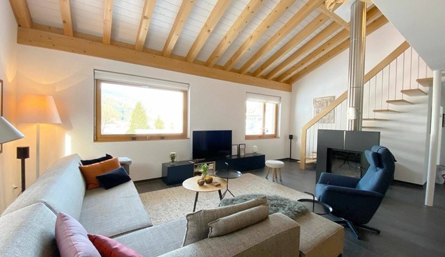 Lovely apartment for 6 people with WIFI, TV and balcony