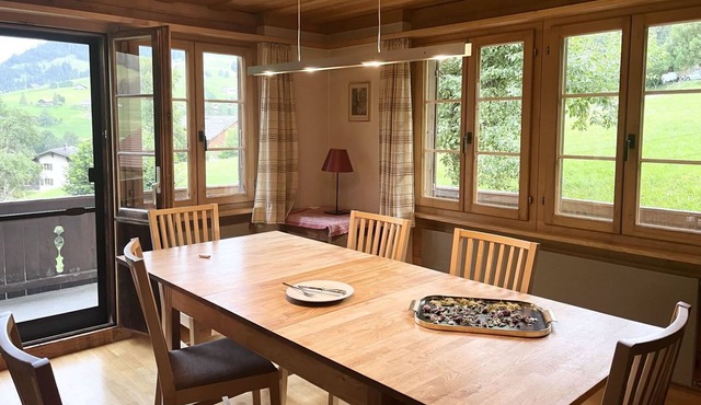 Lovely apartment for 8 people with WIFI, TV, balcony, pets allowed and parking