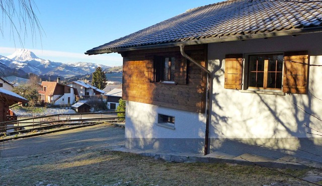 Lovely apartment for 10 people with WIFI, TV, balcony, pets allowed, panoramic view and parking