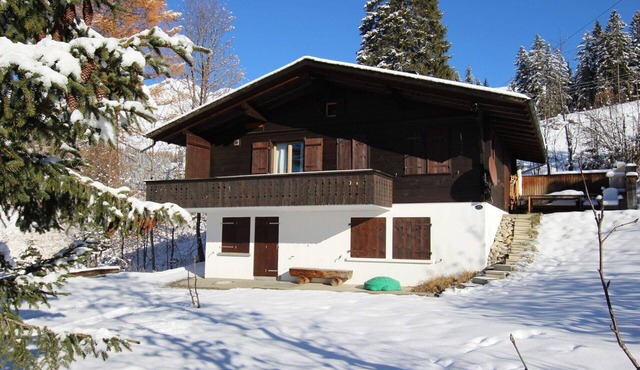 Lovely apartment for 10 guests with WIFI, TV and balcony