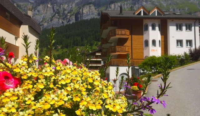 Lovely apartment for 2 guests with WIFI, hot tub, TV and terrace