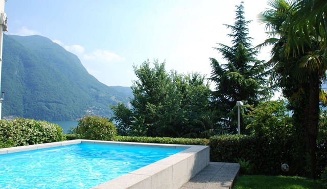 Lovely apartment for 2 guests with pool, WIFI, TV, patio and panoramic view