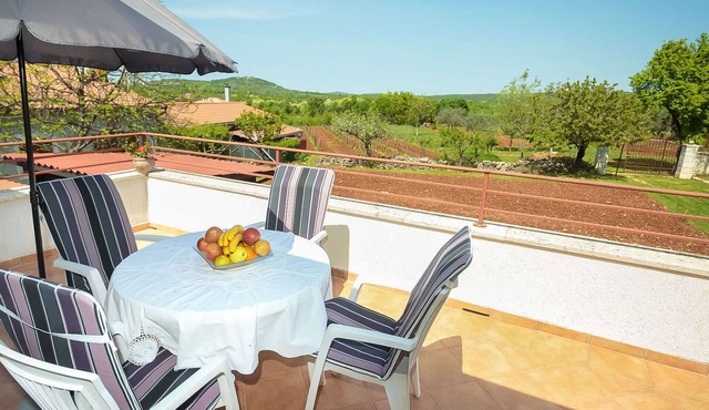 Lovely apartment for 3 people with A/C, WIFI, TV and terrace