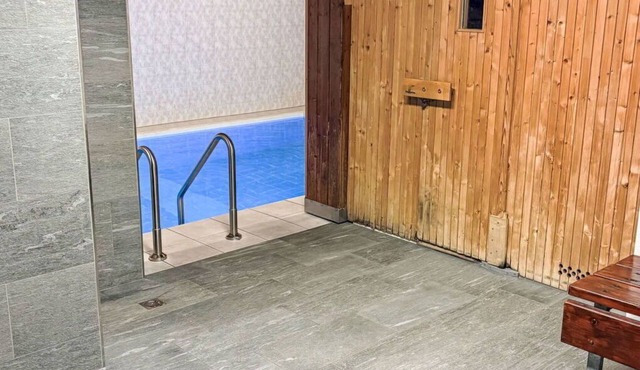 Lovely apartment for 4 people with pool, WIFI, TV, balcony, pets allowed and panoramic view