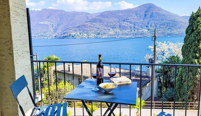 Lovely apartment for 4 guests with WIFI, TV, terrace and panoramic view