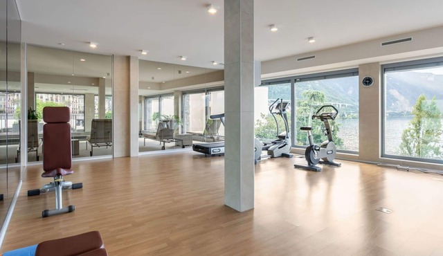 Lovely apartment for 4 guests with WIFI, hot tub, pool, TV, balcony and parking