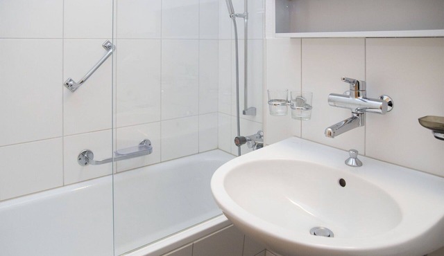 Lovely apartment for 5 people with WIFI, pool, TV, balcony and panoramic view