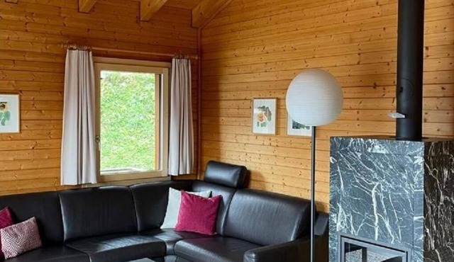 Lovely apartment for 6 guests with WIFI, TV and balcony