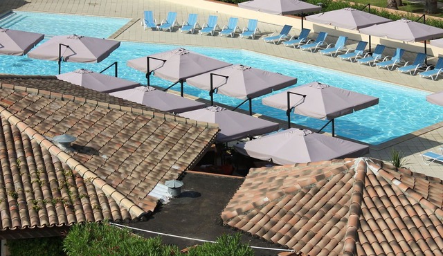 Lovely apartment for 6 guests with WIFI, pool, terrace and parking