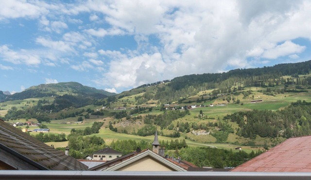 Lovely apartment for 7 people with WIFI, TV, balcony and panoramic view